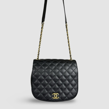 Chanel Flap Messenger Caviar