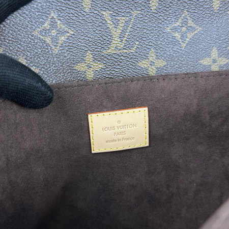 Louis Vuitton Metis