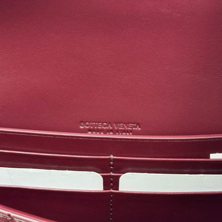 Bottega Veneta Andiamo Clutch