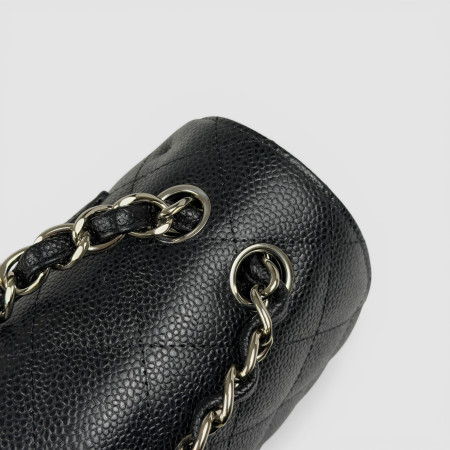 Chanel Jumbo Caviar