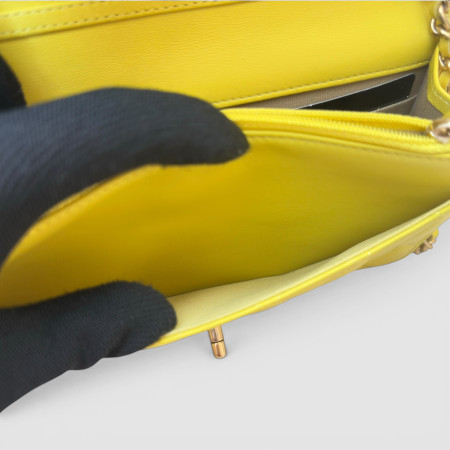 Chanel Wallet On Chain Pearl Crush
