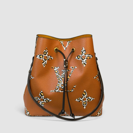 Louis Vuitton NéoNoé MM Monogram Jungle