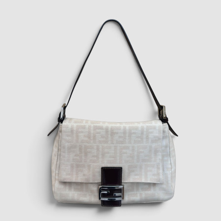 Fendi Mamma Baguette Zucca