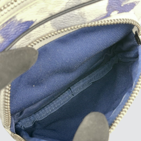 Louis Vuitton Outdoor Pouch Watercolor