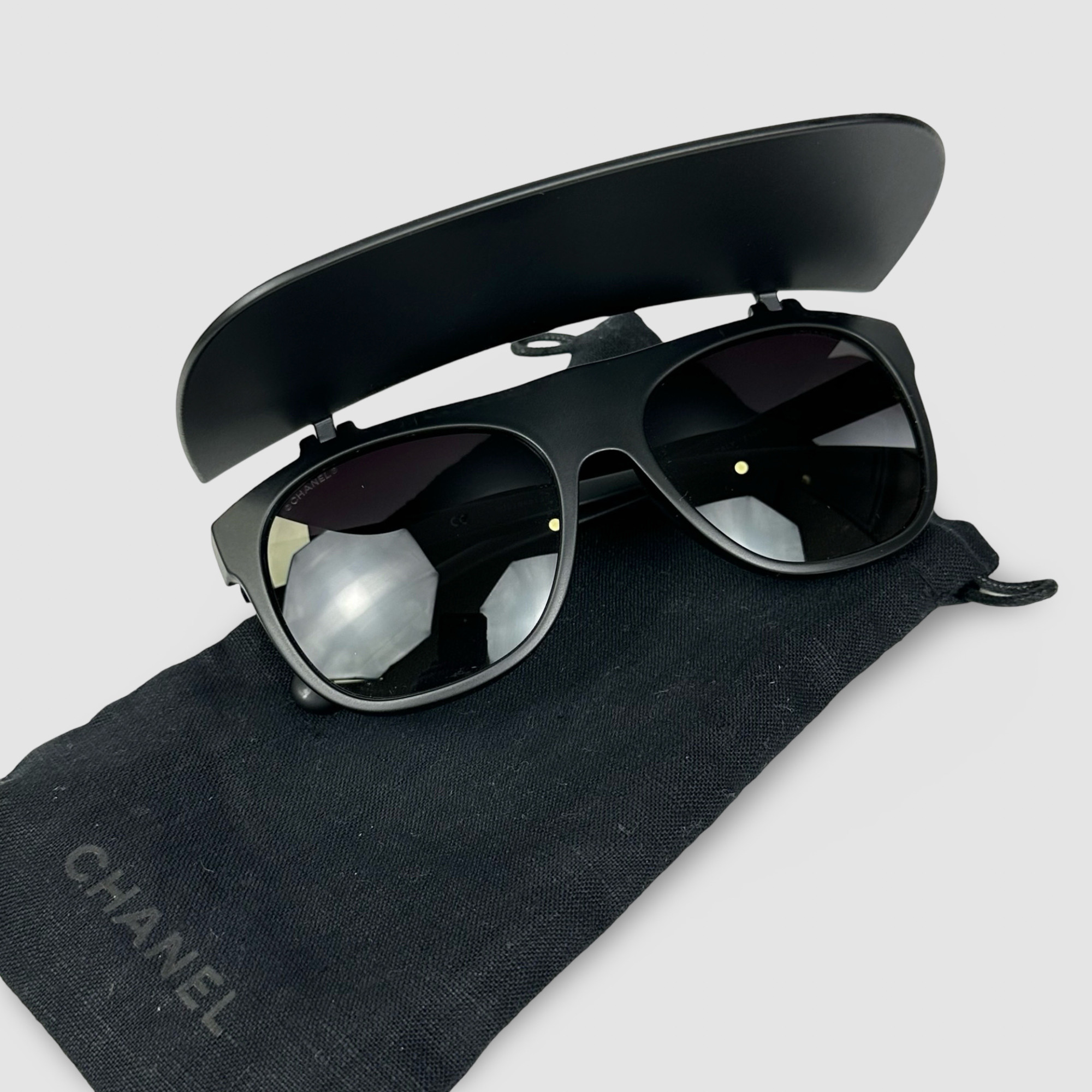 Chanel Occhiali da Sole con Visiera