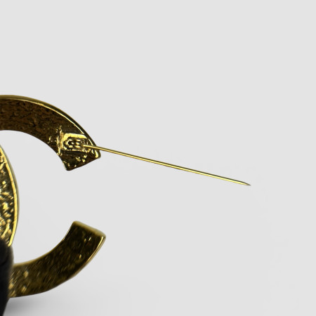 Chanel CC Spilla Vintage