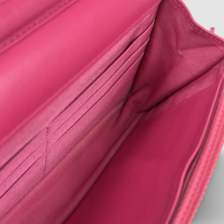 Chanel Wallet On Chain